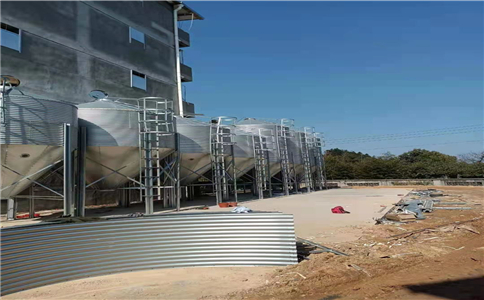 大牧人養(yǎng)殖料塔